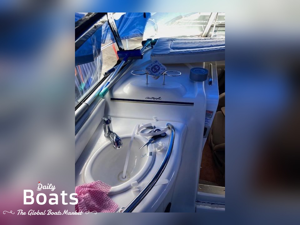 2002 Sea Ray 335 Sundancer for sale. View price, photos and Buy 2002