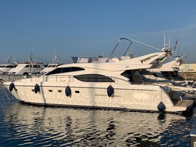 Ferretti Yachts 530