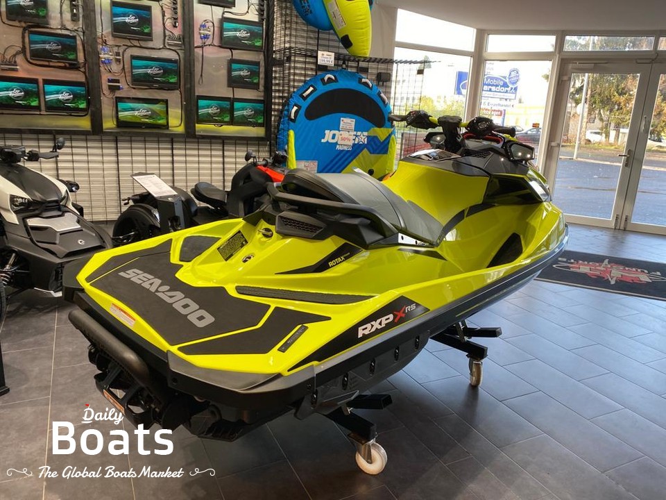 2020 SeaDoo RxpX Rs 300 in vendita. Visualizza il prezzo, le foto e