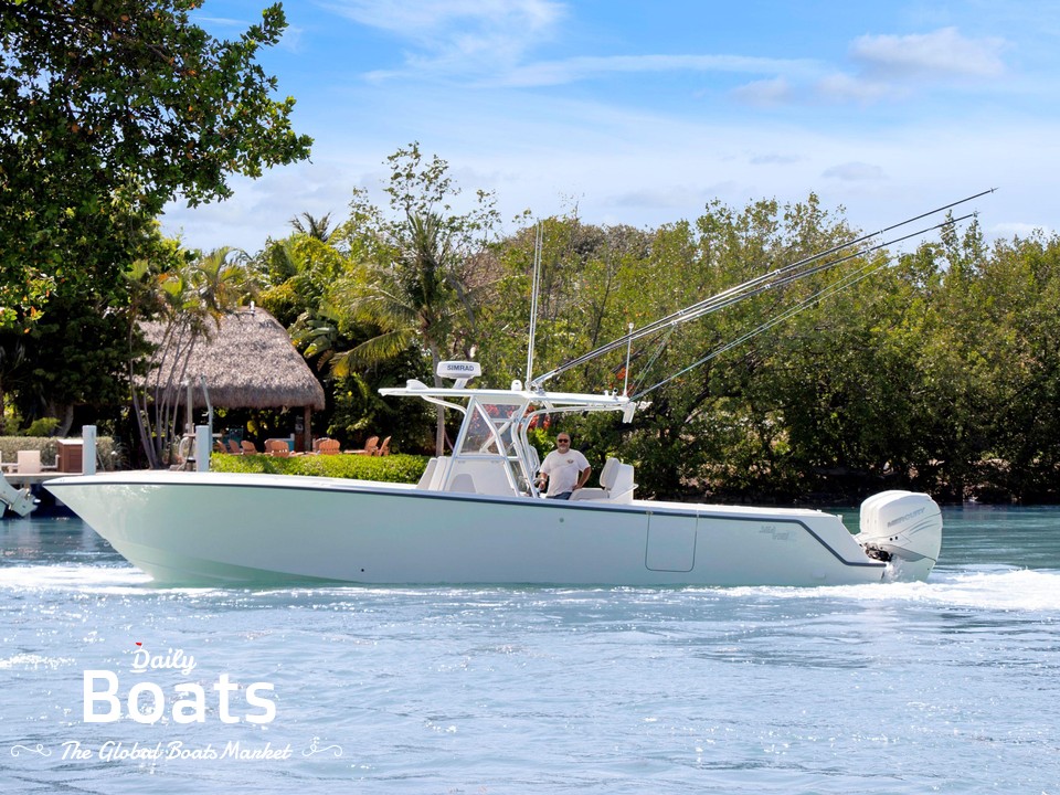 Seavee 370z for sale Daily Boats