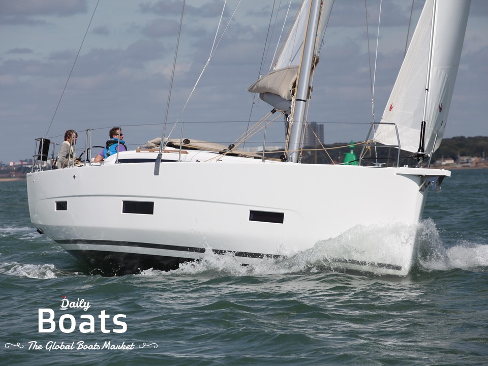 2019 Dufour 430