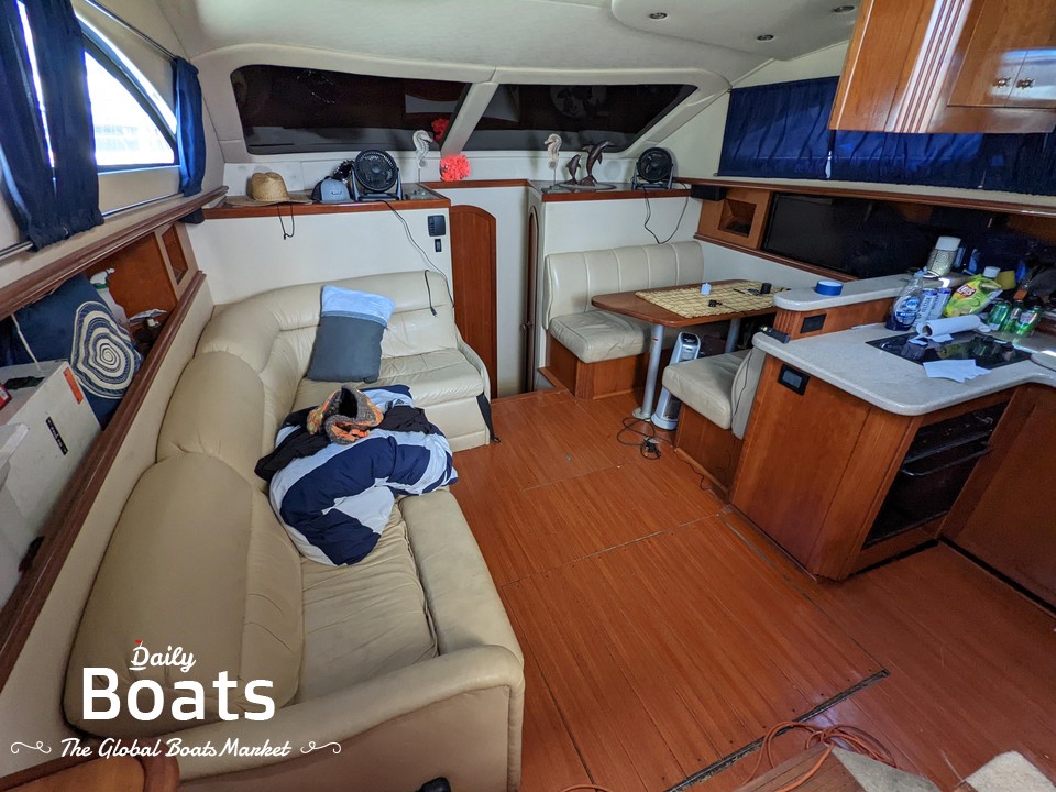 2004 Cruisers Yachts 405 Express Motoryacht for sale. View price