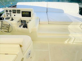 2003 Ferretti Yachts 680