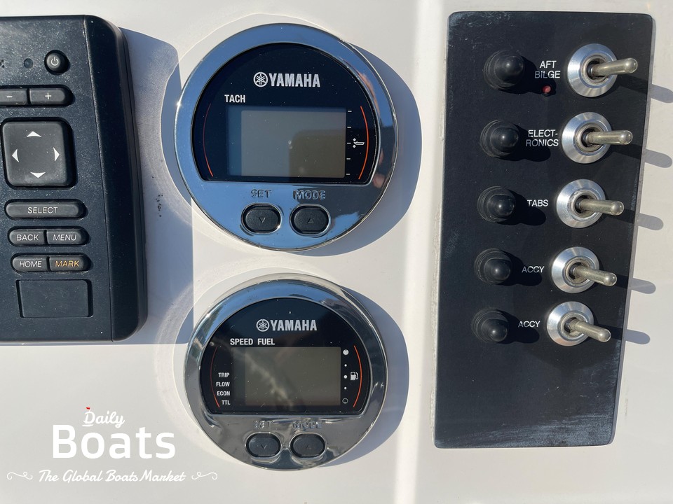 2017 Robalo R180 Center Console for sale. View price, photos and Buy ...