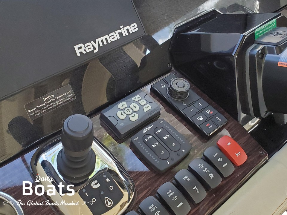 2018 Carver Coupe 52 for sale. View price, photos and Buy 2018 Carver ...