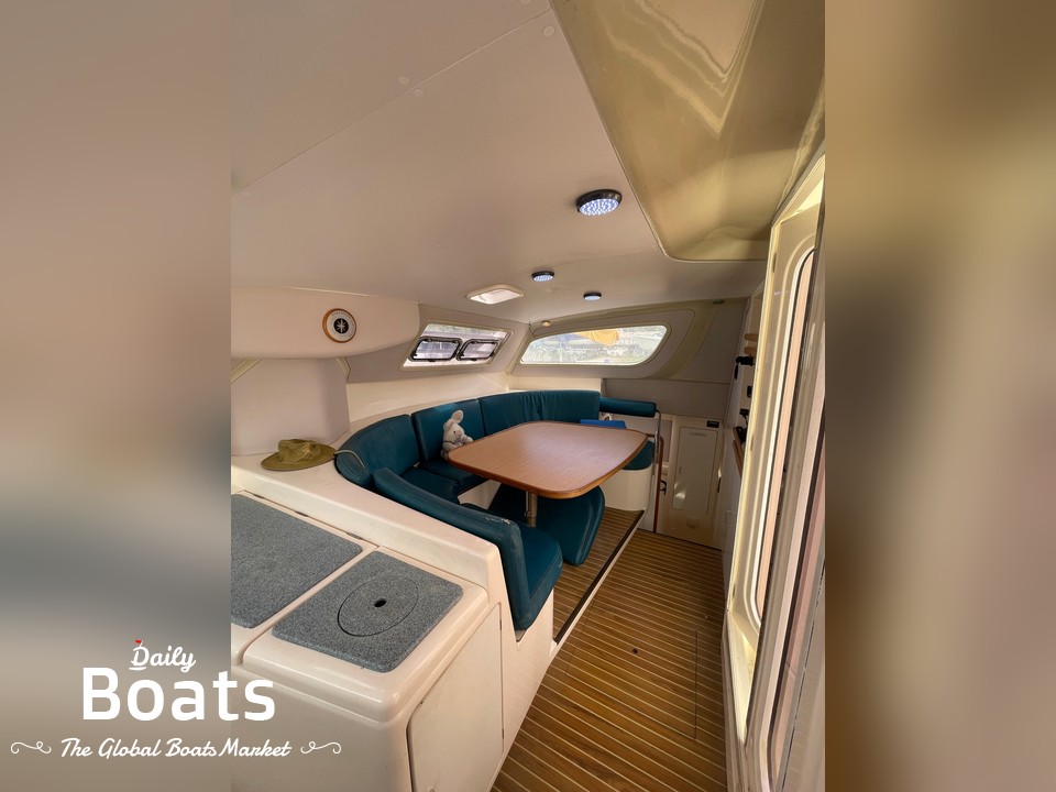 2000 Moorings 3800 à vendre. Voir le prix, les photos et Acheter 2000