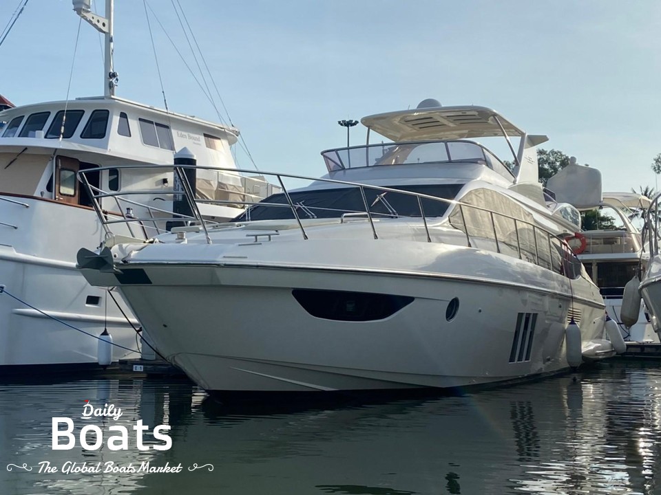 2011 Azimut 58