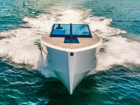Kupiti 2020 Evo Yachts R4