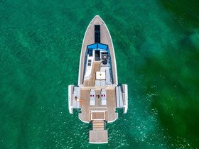 2020 Evo Yachts R4