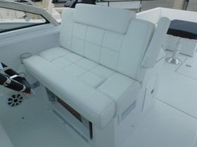 Kupiti 2022 Cruisers Yachts 39 Express Coupe