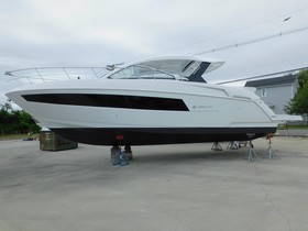 2022 Cruisers Yachts 39 Express Coupe kopen