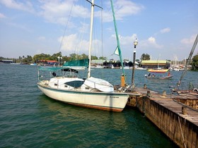1976 Bombay Clipper 31 - Deep Draft Version (5'5