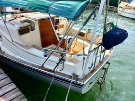 1976 Bombay Clipper 31 - Deep Draft Version (5'5