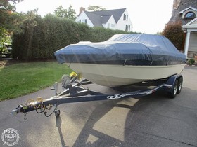 2004 Stingray 220 Lx