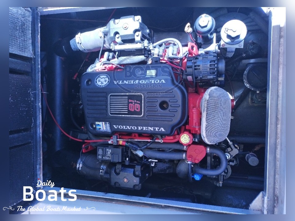 1986 Sea Ray Sundancer 340 for sale. View price, photos and Buy 1986