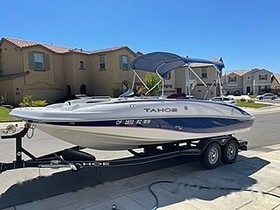 Kupić 2017 Tahoe 215 Xi