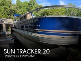 Sun Tracker 20 Dlx Fishin Barge