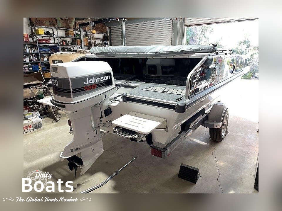 1992 Lowe Boats 2200 Suncruiser Deck for sale. View price, photos and
