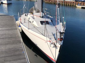 2002 J Boats 105