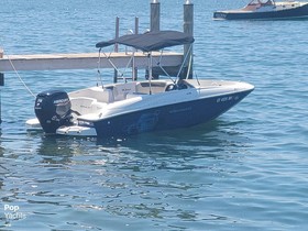 2021 Bayliner E16