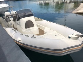 Kjøpe 2013 Zodiac Medline 850