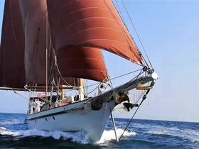 1990 Classic Schooner