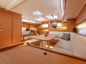 2022 Dufour 430