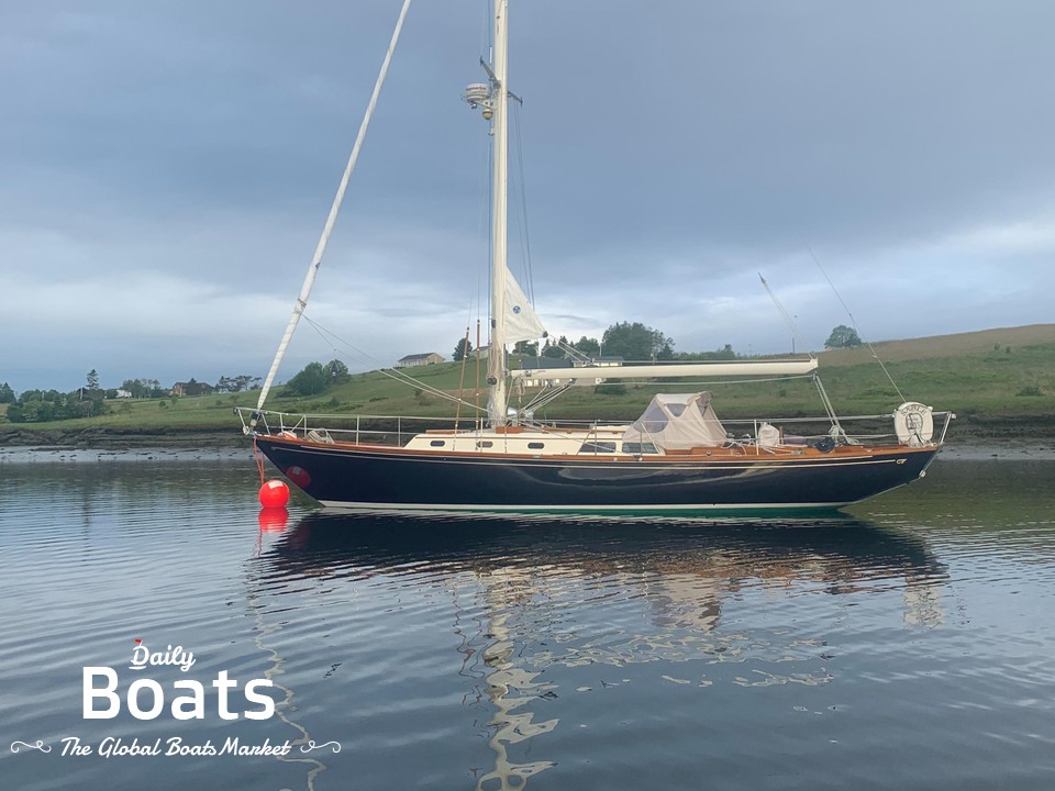 1965 Hinckley 41 Auxiliary Sloop
