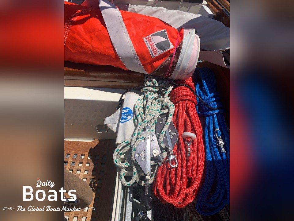 1965 Hinckley 41 Auxiliary Sloop for sale. View price, photos and Buy