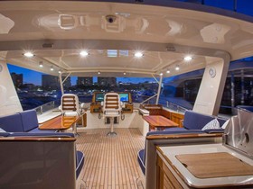 2022 Hunt Yachts 76 Ocean Flybridge на продажу