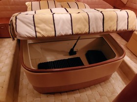 2008 Tiara Yachts 5800 Sovran myytävänä