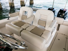 2023 Boston Whaler 250 Outrage