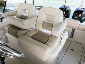 Buy 2023 Boston Whaler 250 Outrage