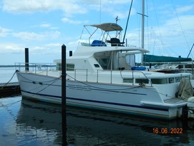 2004 Lagoon Power 43 for sale
