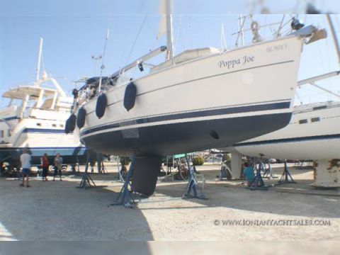Kupić 2005 Hunter 44