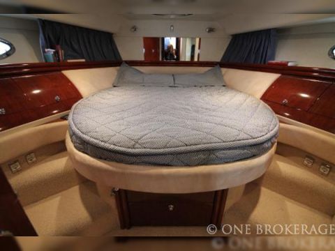 2001 Fairline Phantom 43