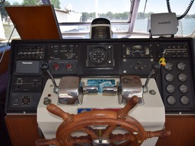 1977 Chris-Craft Commander Motor Yacht