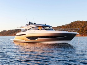 Riviera 4600 Sport Yacht Platinum