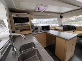 Kupiti 2015 Fountaine Pajot Helia 44