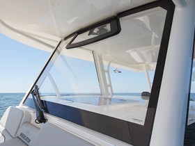 Buy 2023 Regulator 41