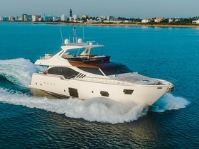 2014 Ferretti Yachts 870