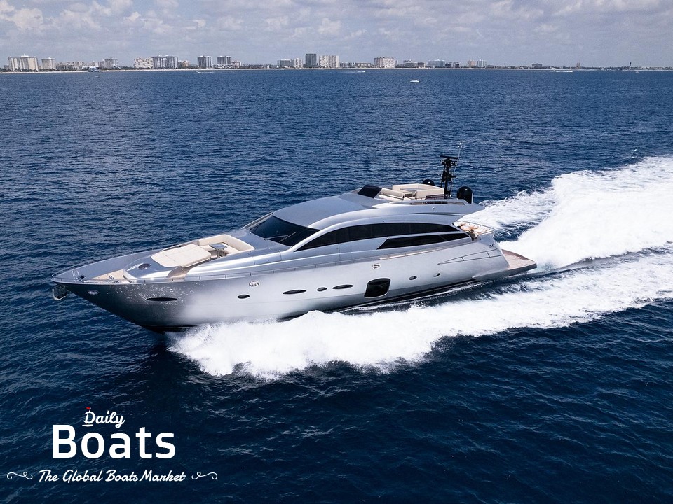 2015 Pershing 92