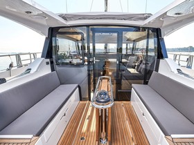 Buy 2023 Moody Decksaloon 41