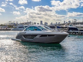 Cruisers Yachts 50 Cantius With Gyro