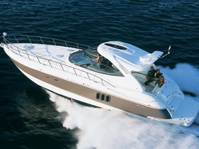 Cruisers Yachts 520 Express