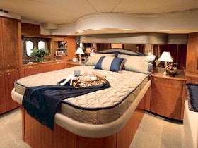 2007 Cruisers Yachts 520 Express