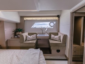 2018 Prestige 560 Flybridge