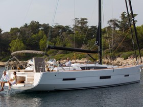 2022 Dufour 56
