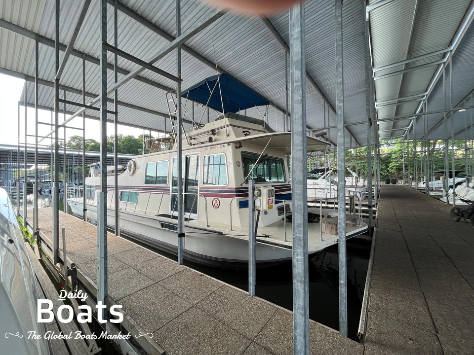 1989 Harbor Master 520