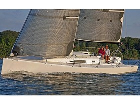2022 J Boats J/111 for sale